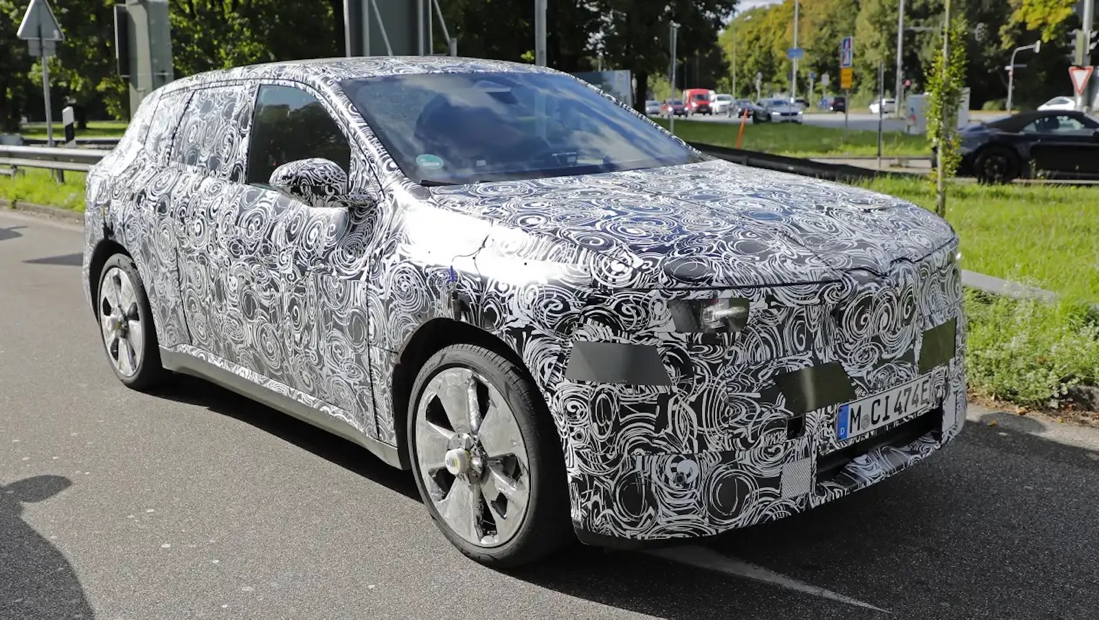 BMW iX1: Το επόμενο βήμα της Neue Klasse έρχεται νωρίτερα από το αναμενόμενο